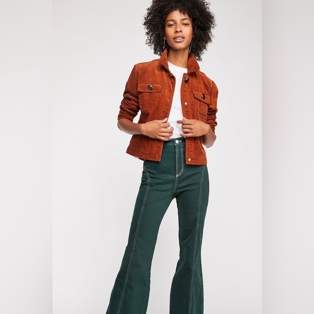New! Free People High Rise Foxy Forest Green Flare Jeans 70s Retro 💚 Size 26 - Picture 2 of 5